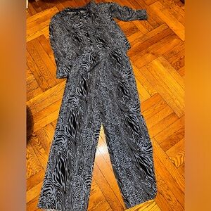 Blue Zebra pants outfit
